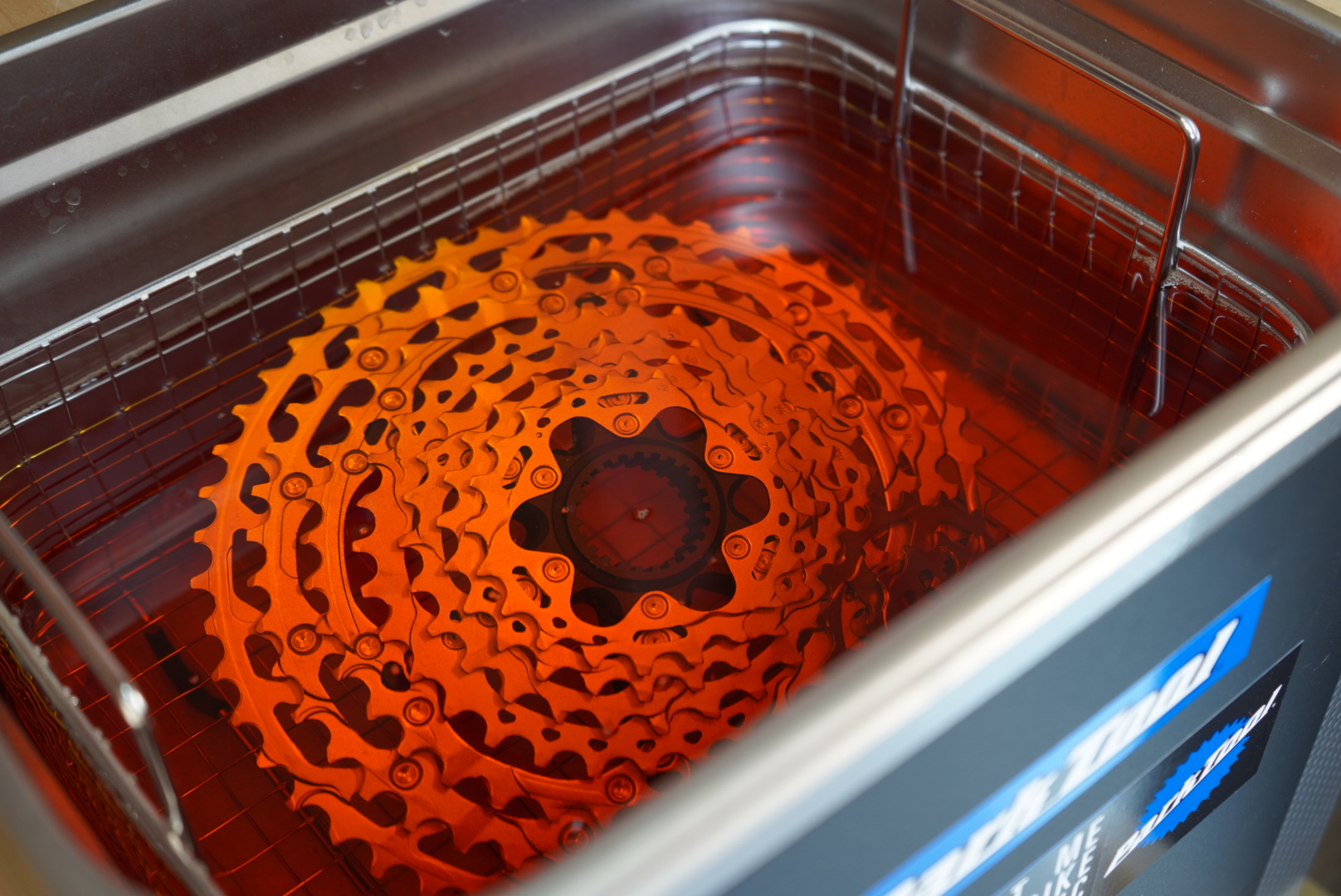 Cassette ultrasonic cleaning – bicycle mechanic Auckland